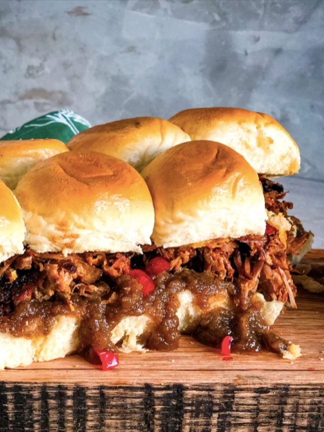 Apple-Butter-Pull-apart-Pulled-Pork-Sandwitches-bourbon